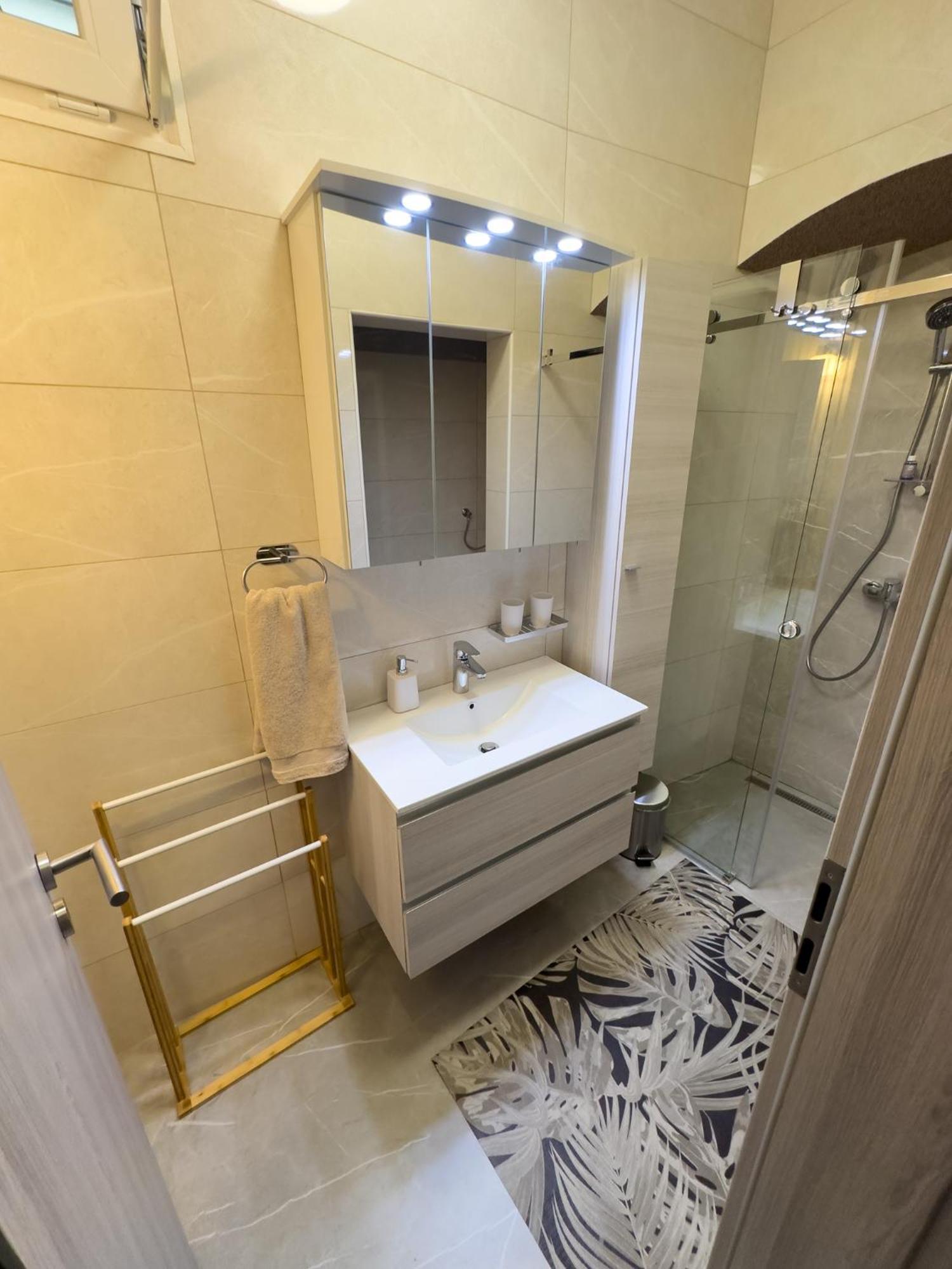 Apartments Adamas Celje Exterior photo